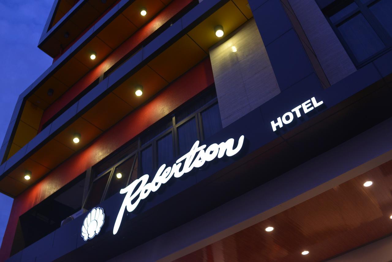 Robertson Hotel Naga  Exterior photo