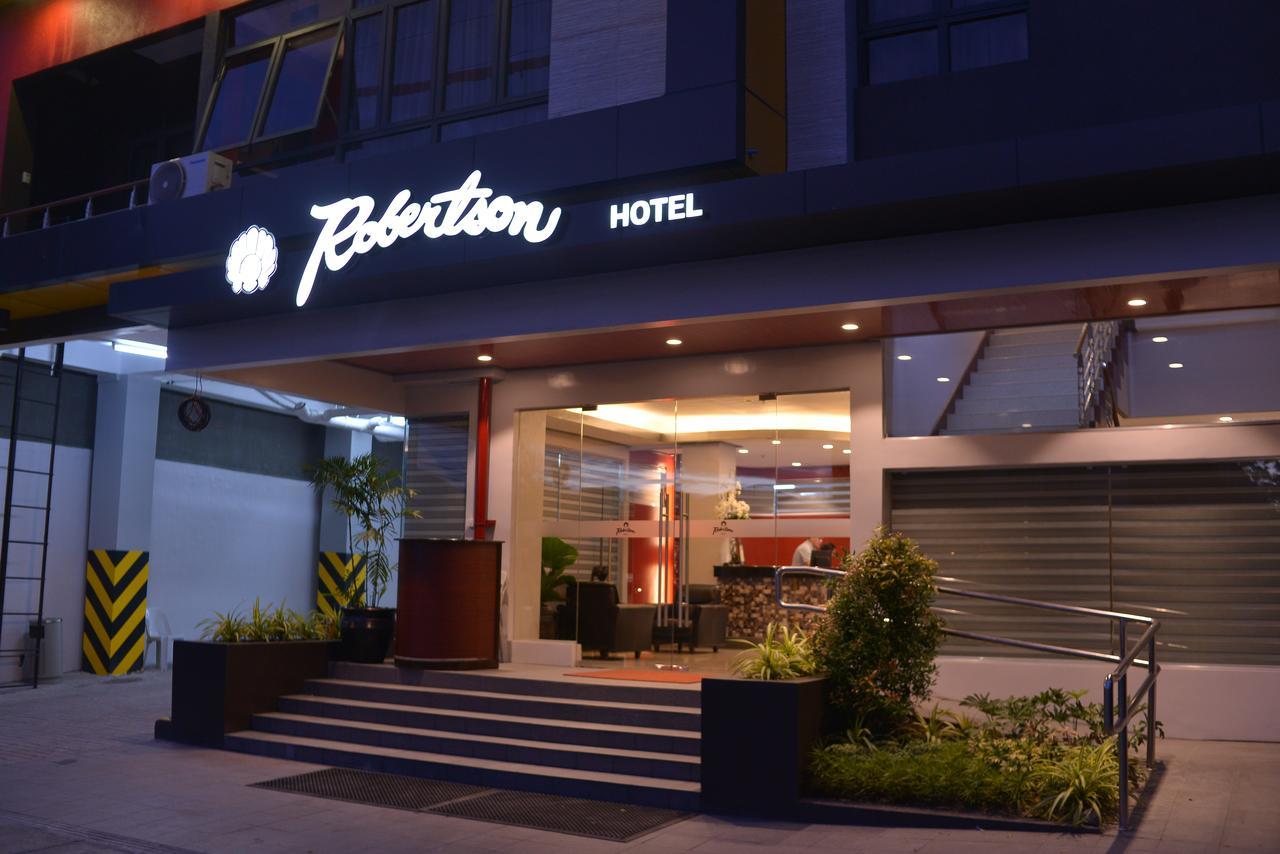 Robertson Hotel Naga  Exterior photo