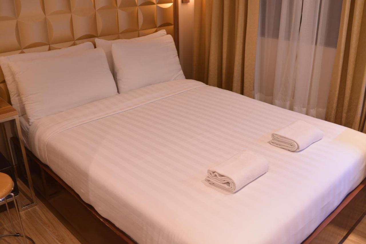 Robertson Hotel Naga  Room photo
