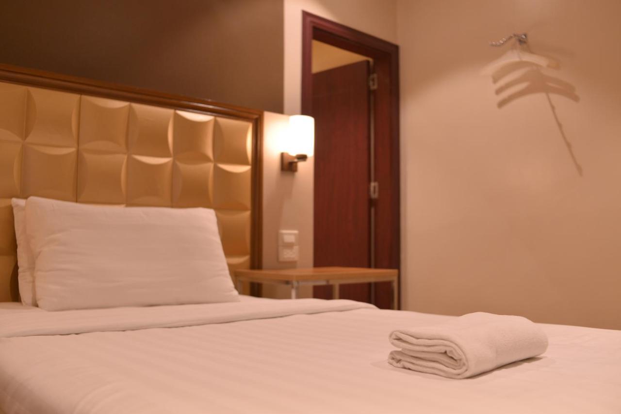 Robertson Hotel Naga  Room photo