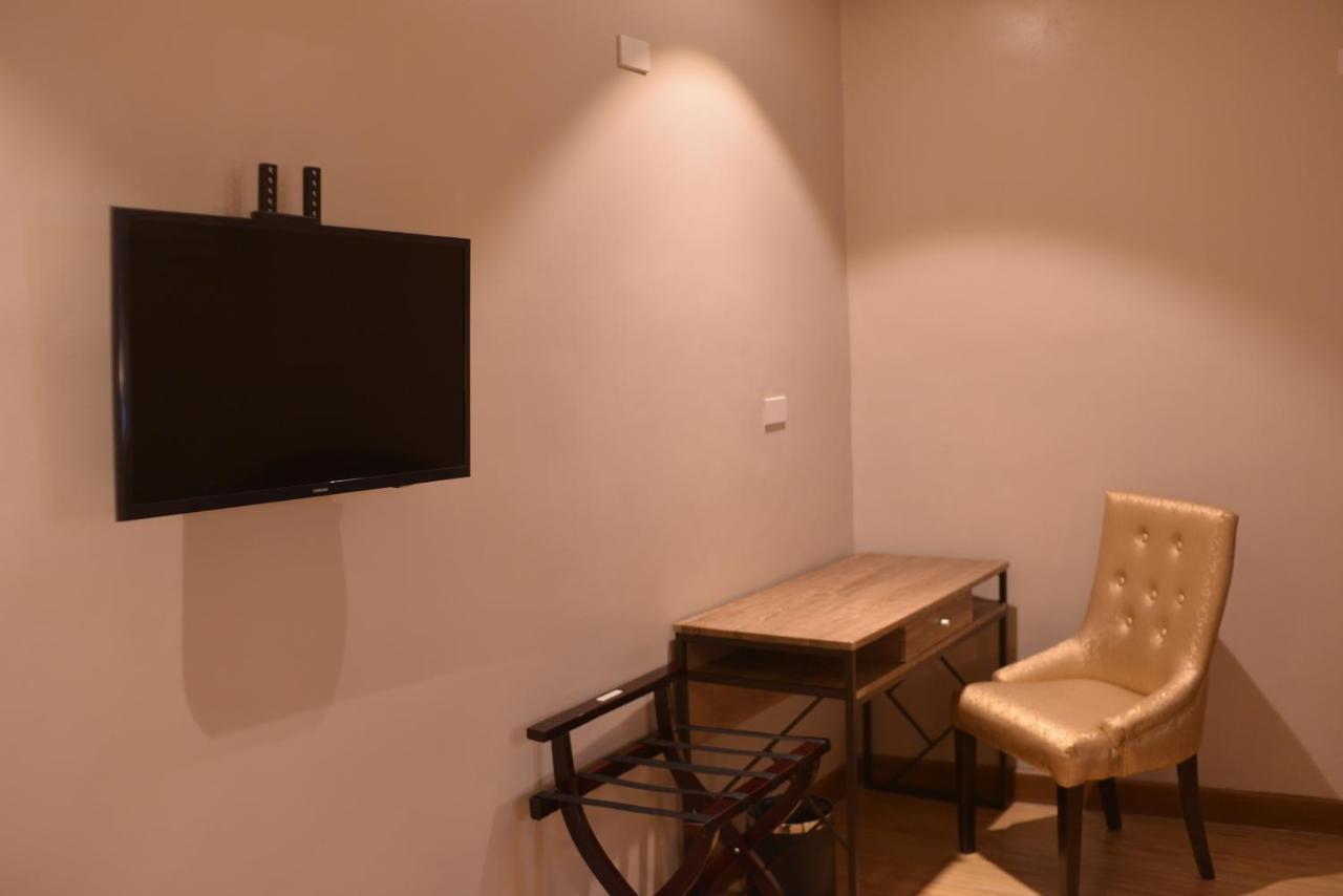 Robertson Hotel Naga  Room photo